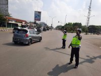 Satlantas Polres Serang Kota Polda Banten Lakukan Rekayasa Lalulintas Menuju Jalur Wisata