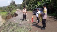 Dampak Hujan Deras Di Sumedang, Penghubung Tomo-Jatigede Nyaris Putus