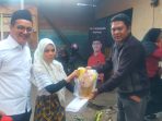 Yayasan LM Peduli Membagikan Minyak Goreng dan Voucher isi Ulang Gas