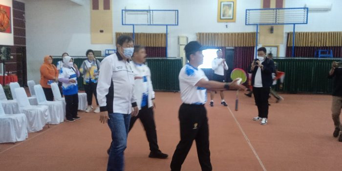 Danpussenarhanud Gelar Badminton Cup, Disambut sukacita warga Cimahi