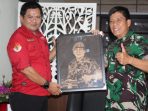 Mayjend TNI Karev Marpaung Terima Penghargaan Dari 5 Media Atas Apresiasi Terhadap Media 