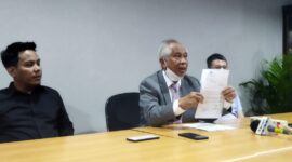 Pengacara senior OC Kaligis mendatangi Kabid propam polda metro jaya