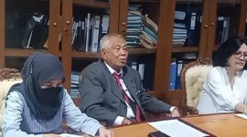 OC kaligis berikan keterangan Pers