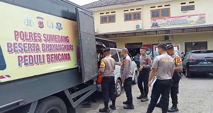 Bantu Korban Gempa Cianjur, Polres Sumedang Kirim Logistik dan Obat-obatan