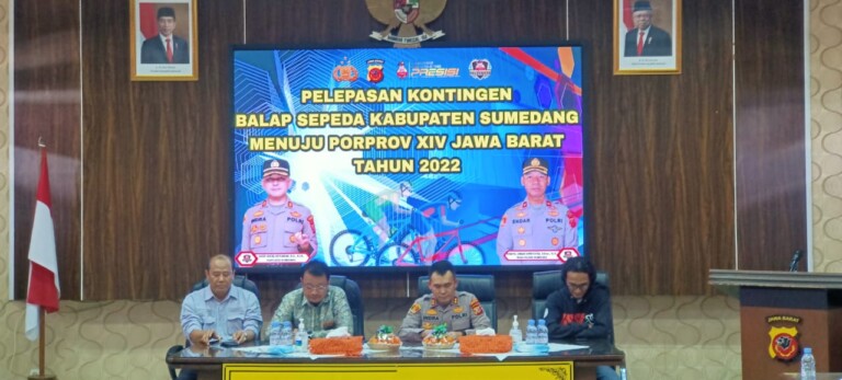 Kapolres Sumedang Lepas Kontingen Balap Sepeda Kabupaten Sumedang Untuk Bertanding Di Porprov 1087