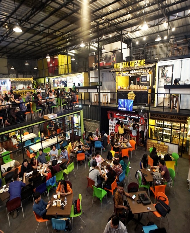Food Market PHX, EAT DRINK And PLAY Solusi Terbaik Berburu Kuliner Di Jakarta