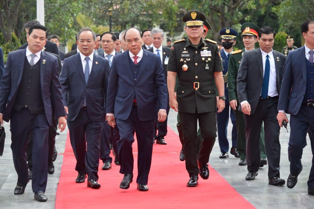 Kaskogartap Brigjen Rano Tilaar Menjadi Perwira Pendamping Ziarah Presiden Vietnam