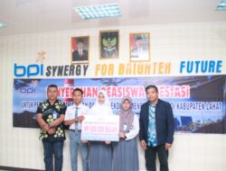 PLTU Banjarsari Berikan Beasiswa Kepada Siswa Berprestasi