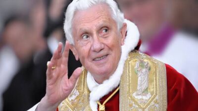 Umat Katolik diseluruh Dunia Berduka, Paus Benediktus XVI Meninggal Dunia Di Usia 95 Tahun