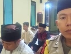 Bhabinkamtibmas Jatimurni Perkuat Silaturahmi dengan Warga Melalui Sholat Subuh Berjamaah