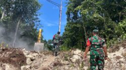 Dandim 1805/Raja Ampat Tinjau Langsung Pelaksanaan TMMD di Kampung Saporkren