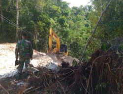 Komandan SSK TMMD Ke-122 Kodim 1805/Raja Ampat Tunjukkan Kepemimpinan di Tengah Terik, Pimpin Langsung Proyek Fisik di Saporkren