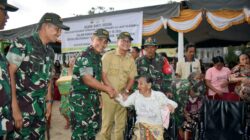 Danrem 023/KS Dampingi Kunjungan Tim Wasev TMMD Ke-122 di Nias Selatan: Tinjau Progres dan Serahkan Bantuan Sosial