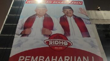 Antusiasme Tinggi! Nobar Debat Cagub Jabar di Posko Kemenangan RHIDO Kota Bekasi Meriah