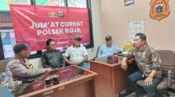 Polsek Koja Gelar “Jumat Curhat”: Dekatkan Polisi dan Warga di Rawabadak Utara