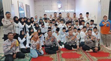 Polsek Kelapa Gading Gelar Pengajian Rutin dan Santunan Anak Yatim: Wujud Kepedulian Sosial dan Kebersamaan