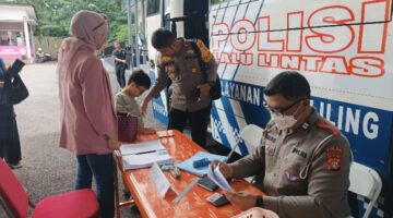 Pelayanan SIM Keliling di Polsek Kelapa Gading Berjalan Lancar, Masyarakat Antusias