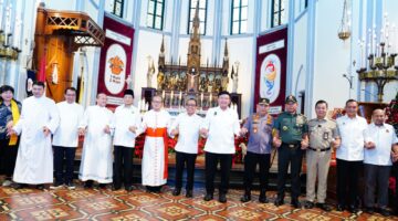 Panglima TNI Tinjau Pelaksanaan Misa Malam Natal di Gereja Katedral Jakarta