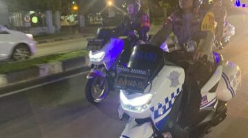 Dandim 1710/Mimika Bersama Kapolres Pimpin Patroli Sepeda Motor Pantau Situasi Kamtibmas Malam Natal