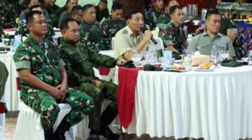 Panglima TNI dan Menhan RI Perkuat Moril Ribuan Prajurit di Papua pada Malam Tahun Baru