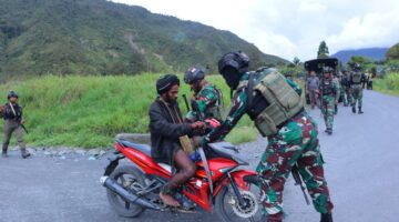 Kodim 1714/PJ Jamin Keamanan Puncak Jaya: Gelar Patroli dan Sweeping Gabungan di Kota Mulia