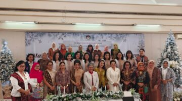 Ibadah Natal dan Tahun Baru Persekutuan Doa Oikumene Adriella Dharma Wanita: Perkuat Persatuan dan Kepedulian Sosial