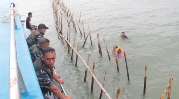 TNI AL Bongkar Pagar Laut Ilegal, Nelayan Tangerang Bebas Berlayar Kembali