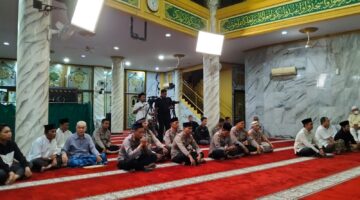 Kapolres Metro Jakarta Utara Pimpin Subuh Keliling di Masjid Jami Al-Muhajirin, Tegaskan Pentingnya Harmoni dan Keamanan