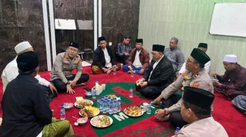 Kapolres Metro Jakarta Utara Hadiri Sholat Subuh Berjamaah dan Istighosah, Ajak Warga Jaga Keamanan