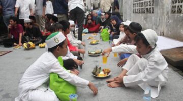 Remaja Buncit 3 Gelar Buka Puasa Bersama dan Santunan Anak Yatim Piatu