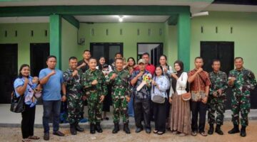 Danrem 023/KS Serahkan Kunci Rumah Dinas Bantuan Kasad Untuk Prajurit