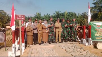 Sinergi TNI – PTPN IV PalmCo Bangun Jembatan Bailey, Akses 3 Desa Langkat Pulih