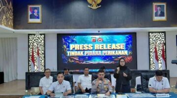 Polda Jabar Bongkar Perdagangan Ilegal Benih Lobster di Pangandaran.