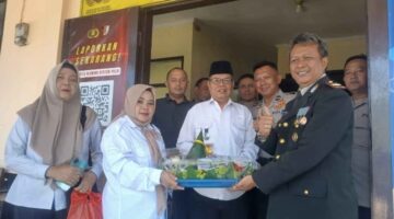 Kejutan Koramil Tanjungsari Hangatkan HUT Bhayangkara Di Pamulihan.