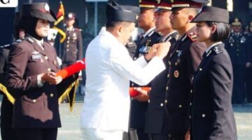 Hari Bhayangkara Ke-80, Polda Jabar Beri Penghargaan Untuk Personel Terbaik.