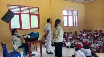 Puskesmas Tanah Masa Hadir di SDN 075077 Bawo Ofuloa, Vaksinasi Siswa Berlangsung Tertib dan Aman.