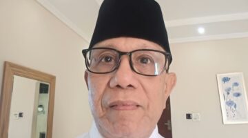 Menunggu Kabar Baik Catatan Hendry Ch Bangun (FWK)