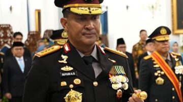 Presiden Prabowo Subianto Resmi Melantik Jenderal Polisi Suyudi Ario Seto sebagai Kapolri Baru di Istana Negara.
