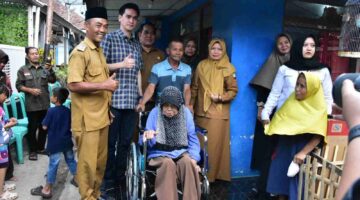 “Wabup Fajar Bawa Kabar Baik, Operasi Katarak Eti Gratis”